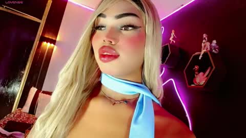 Snapshot of babycharol01 chatting on May 21, 7:59 am babycharol01 online show from May 21, 7:59 am