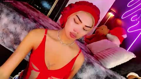 Snapshot of babycharol01 chatting on May 31, 5:59 am babycharol01 online show from May 31, 5:59 am