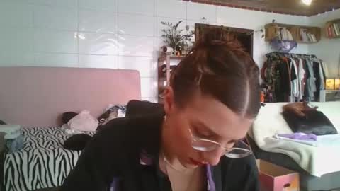 babydemon6 online show from October 1, 7:09 pm