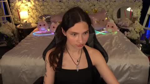 Snapshot of babyflowerr chatting on April 29, 6:58 pm Sasha online show from April 29, 6:58 pm