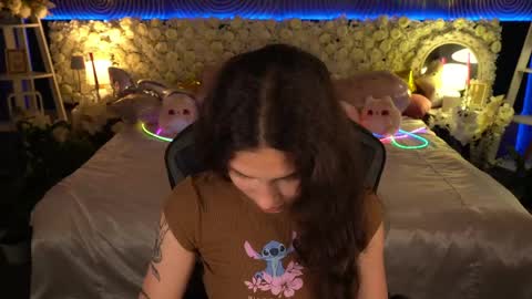 Snapshot of babyflowerr chatting on May 27, 7:00 pm Sasha online show from May 27, 7:00 pm