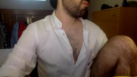 Snapshot of babyhardy chatting on June 4, 11:05 am Tom A. online show from June 4, 11:05 am