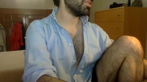 Snapshot of babyhardy chatting on June 10, 12:04 pm Tom A. online show from June 10, 12:04 pm