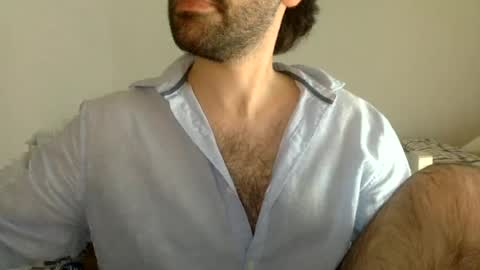 Snapshot of babyhardy chatting on June 25, 2:32 pm Tom A. online show from June 25, 2:32 pm