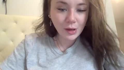 babyjulesxoxo online show from October 23, 6:39 pm