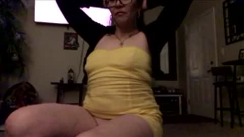 Snapshot of babykmama chatting on March 6, 8:33 am Eternity. online show from March 6, 8:33 am
