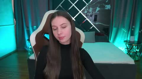 Lady Vi online show from April 14, 1:06 pm