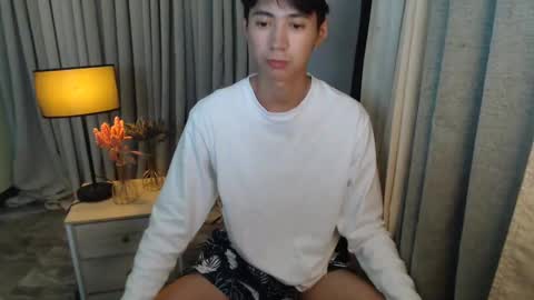 Snapshot of babymasterbater chatting on March 4, 9:29 am call me james online show from March 4, 9:29 am