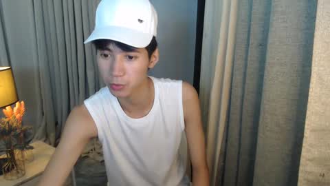 Snapshot of babymasterbater chatting on March 5, 10:44 am call me james online show from March 5, 10:44 am