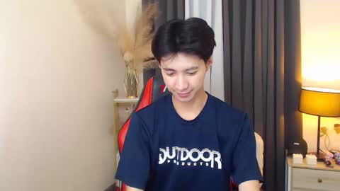 Snapshot of babymasterbater chatting on October 19, 7:47 pm call me james online show from October 19, 7:47 pm