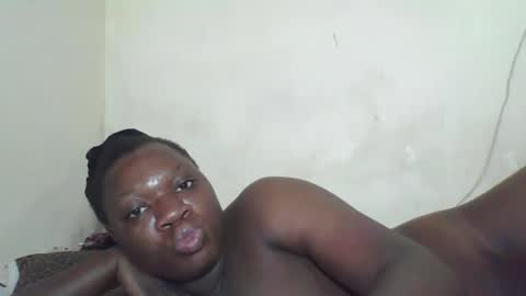 Snapshot of babymolly2 chatting on April 27, 4:21 am Rossy Kwekwe online show from April 27, 4:21 am