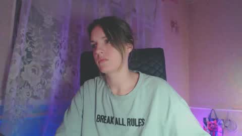 Snapshot of babymuro4ka chatting on November 28, 6:54 pm Sonya online show from November 28, 6:54 pm