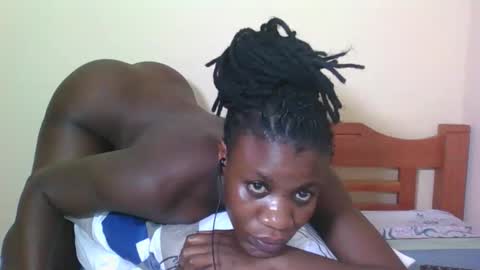 PRISCILLAH online show from November 17, 8:25 pm