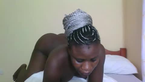 PRISCILLAH online show from April 6, 8:10 pm