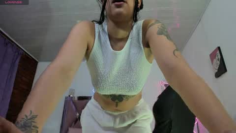  VENU  online show from April 9, 3:28 am