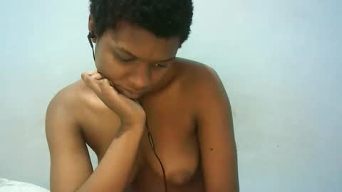 Snapshot of babyzuri chatting on February 25, 7:01 pm Zuri online show from February 25, 7:01 pm
