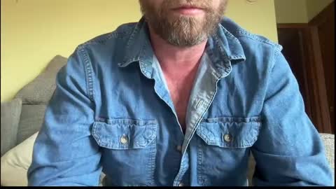 Snapshot of backroadboy chatting on March 11, 10:42 pm backroadboy online show from March 11, 10:42 pm