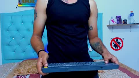 Snapshot of bad__couple_ chatting on October 16, 10:16 am s online show from October 16, 10:16 am