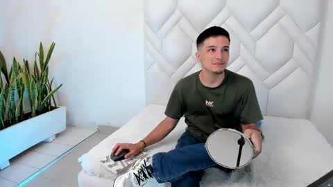 bad_boy_21_ online show from May 30, 9:34 pm