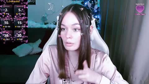 Snapshot of bad_girl009 chatting on December 9, 6:03 pm Lin online show from December 9, 6:03 pm