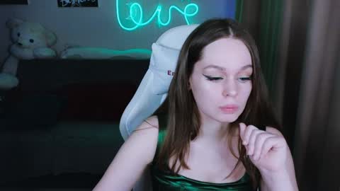 Snapshot of bad_girl009 chatting on January 16, 5:12 pm Lin online show from January 16, 5:12 pm