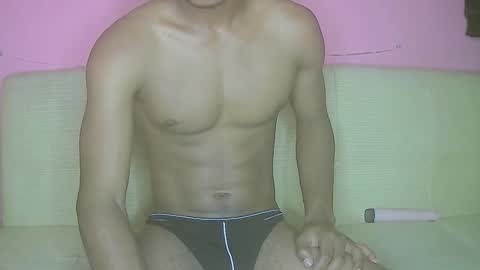 badaddo910342 online show from February 18, 4:08 am