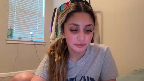 Snapshot of badbihdani18 chatting on May 12, 2:30 am badbihdani18 online show from May 12, 2:30 am