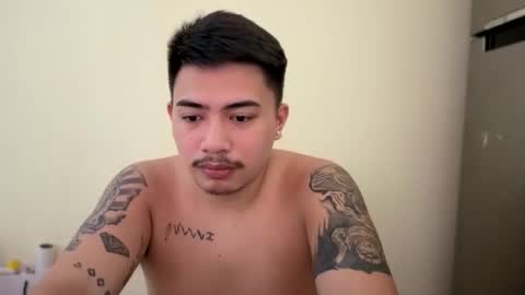 Snapshot of badboy_hanns chatting on October 24, 7:05 am HANNS online show from October 24, 7:05 am