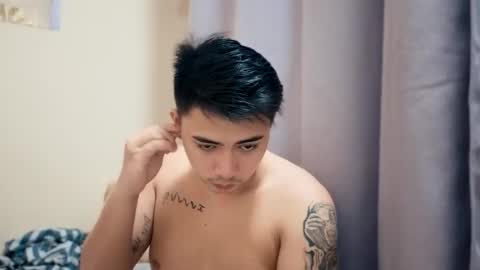 Snapshot of badboy_hanns chatting on October 28, 9:46 am HANNS online show from October 28, 9:46 am