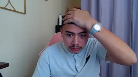 Snapshot of badboy_hanns chatting on December 1, 1:32 am HANNS online show from December 1, 1:32 am