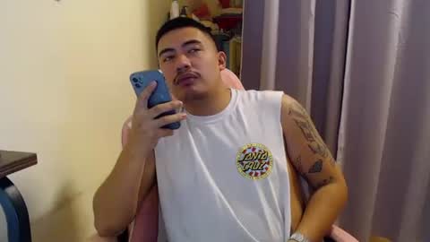 Snapshot of badboy_hanns chatting on December 1, 1:38 pm HANNS online show from December 1, 1:38 pm