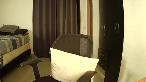 Snapshot of badboyx6969x chatting on January 18, 6:17 am badboyx6969x online show from January 18, 6:17 am