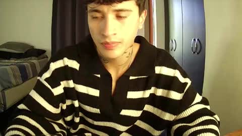 Snapshot of badboyx6969x chatting on January 18, 6:23 pm badboyx6969x online show from January 18, 6:23 pm