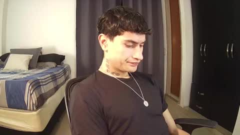 Snapshot of badboyx6969x chatting on February 14, 8:00 am badboyx6969x online show from February 14, 8:00 am