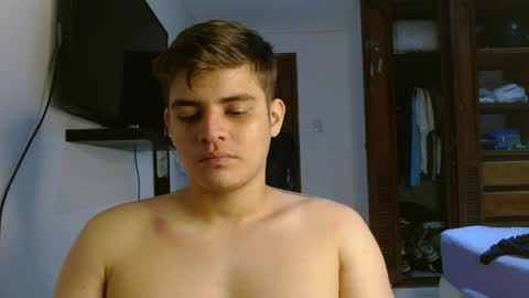 badbunny_69_ online show from April 7, 2:45 am