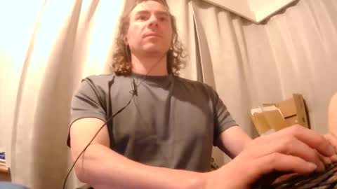badbunnybenny online show from May 23, 12:09 pm