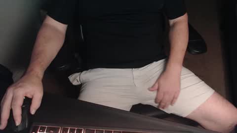 baddaddy77 online show from November 10, 2:21 am