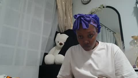 Snapshot of baddestslut001 chatting on April 23, 9:17 pm baddestslut001 online show from April 23, 9:17 pm