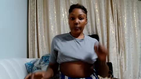 Snapshot of baddestslut001 chatting on June 16, 7:27 pm baddestslut001 online show from June 16, 7:27 pm
