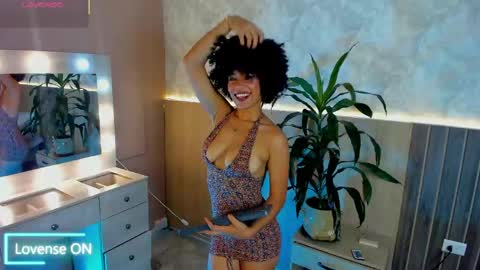 BADDIE DELAYLA online show from April 13, 6:13 pm