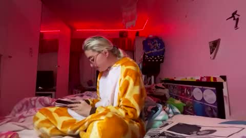 baddieprettypussy online show from May 31, 11:28 am