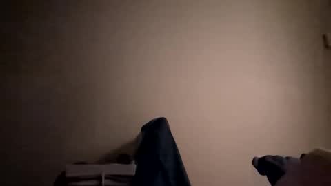 Snapshot of badgirlsclub1029 chatting on December 2, 4:40 am badgirlsclub1029 online show from December 2, 4:40 am