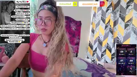 Snapshot of badlilbambi chatting on September 22, 6:48 am badlilbambi online show from September 22, 6:48 am