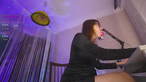 Snapshot of badwebcamgirl chatting on January 11, 5:10 am engely online show from January 11, 5:10 am