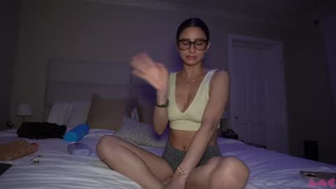 Bae online show from July 11, 2:14 am