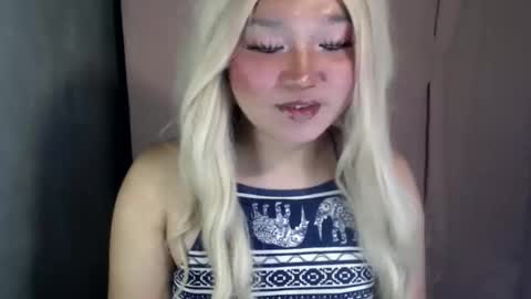 april online show from March 30, 5:36 pm