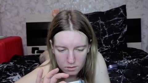 Snapshot of baiambel_mi chatting on November 20, 3:56 pm holly online show from November 20, 3:56 pm