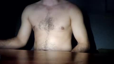 Snapshot of baiat_frumusel chatting on January 4, 12:05 am baiat_frumusel online show from January 4, 12:05 am