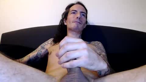 Bailey online show from January 8, 11:40 pm