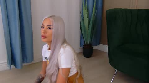 Snapshot of bailey_rush chatting on October 23, 2:38 pm bailey_rush online show from October 23, 2:38 pm